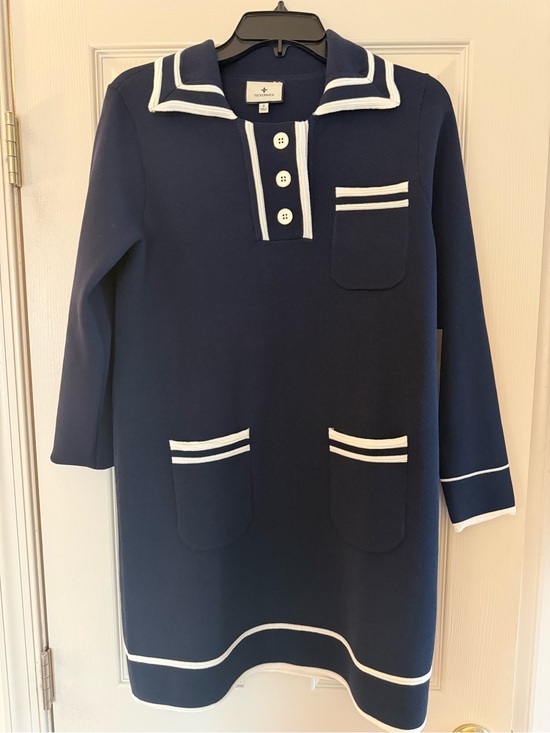 Tuckernuck Dresses & Skirts - Tuckernuck Navy Eleanora Dress